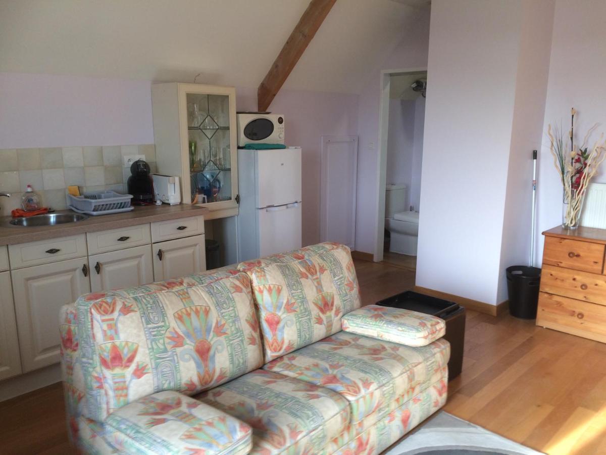 Bed and Breakfast Les petits chenes La Pellerine  Exterior foto